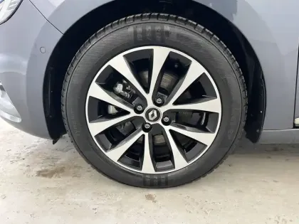 Photo 26 Renault Clio  E-Tech 140