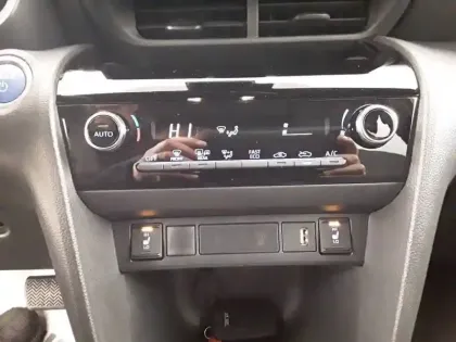 Photo 17 Toyota Yaris  Cross Hybride 116h 2WD