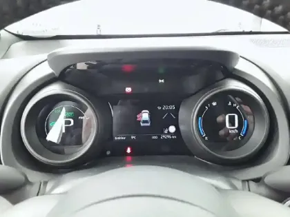 Photo 9 Toyota Yaris  Cross Hybride 116h 2WD