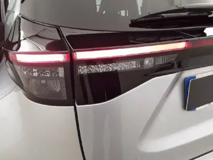 Photo 16 Toyota Yaris  Cross Hybride 116h 2WD