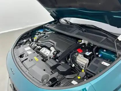Photo 107 Peugeot 308  Hybrid 145 e-DCS6