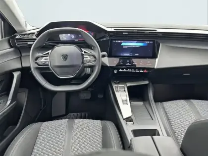 Photo 100 Peugeot 308  Hybrid 145 e-DCS6