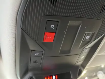 Photo 80 Peugeot 308  Hybrid 145 e-DCS6