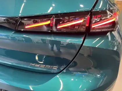 Photo 60 Peugeot 308  Hybrid 145 e-DCS6