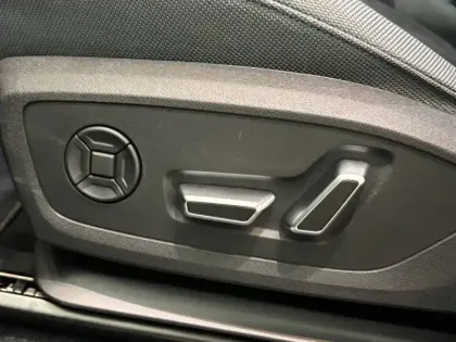 Photo 9 Audi Q3  Sportback e-hybrid 272 ch S tronic 6