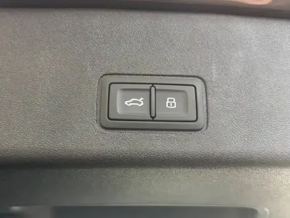 Photo 32 Audi Q3  Sportback e-hybrid 272 ch S tronic 6