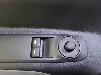 Photo 29 Peugeot Rifter  Standard BlueHDi 100 S&S BVM6 5pl