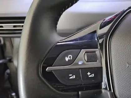 Photo 26 Peugeot Rifter  Standard BlueHDi 100 S&S BVM6 5pl