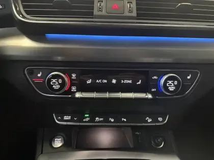 Photo 33 Audi Q5  Sportback 55 TFSIe 367 S tronic 7 Quattro