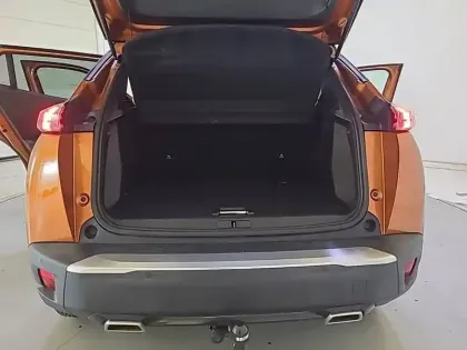 Photo 5 Peugeot 2008  PureTech 130 S&S EAT8