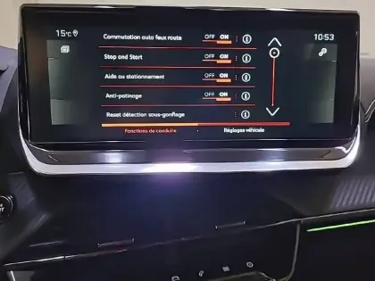 Photo 20 Peugeot 2008  PureTech 130 S&S EAT8