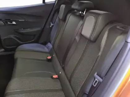 Photo 11 Peugeot 2008  PureTech 130 S&S EAT8