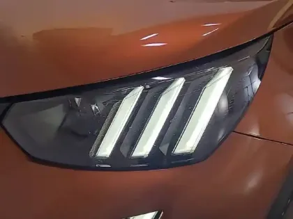 Photo 15 Peugeot 2008  PureTech 130 S&S EAT8