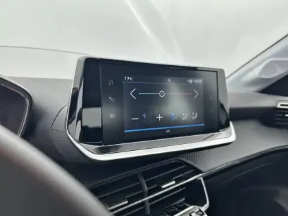 Photo 40 Peugeot 208 Gén. II Ph1 NG Active Pack 5