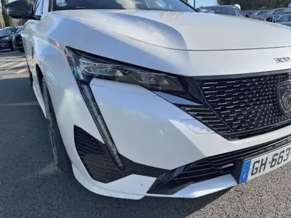 Photo 15 Peugeot 308  PureTech 130ch S&S EAT8