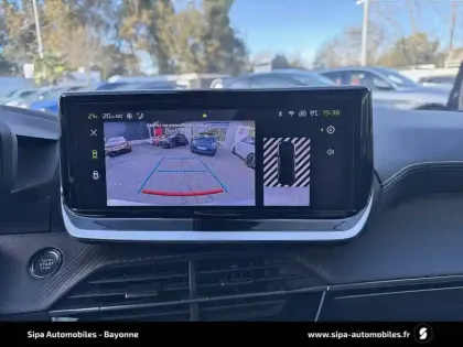 Photo 17 Peugeot 2008  PureTech 130 S&S EAT8