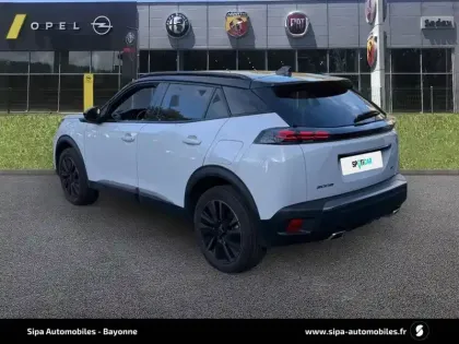 Photo 6 Peugeot 2008  PureTech 130 S&S EAT8