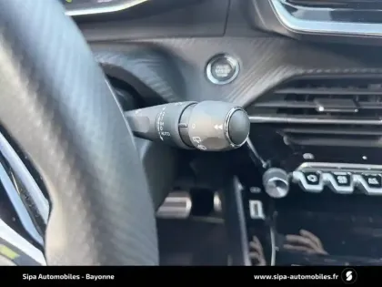 Photo 25 Peugeot 2008  PureTech 130 S&S EAT8