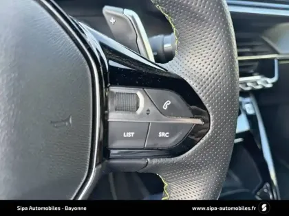 Photo 22 Peugeot 2008  PureTech 130 S&S EAT8