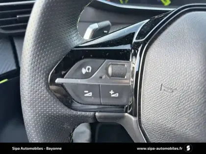 Photo 23 Peugeot 2008  PureTech 130 S&S EAT8