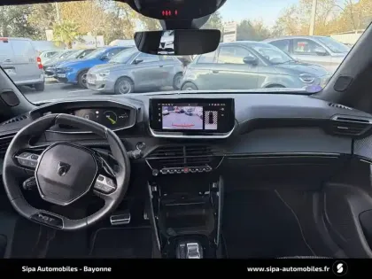 Photo 7 Peugeot 2008  PureTech 130 S&S EAT8