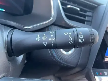 Photo 21 Renault Captur  E-Tech full hybrid 145 ch