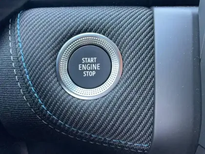 Photo 27 Renault Captur  E-Tech full hybrid 145 ch