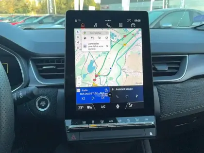 Photo 5 Renault Captur  E-Tech full hybrid 145 ch