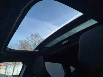 Photo 30 Renault Captur  E-Tech full hybrid 145 ch