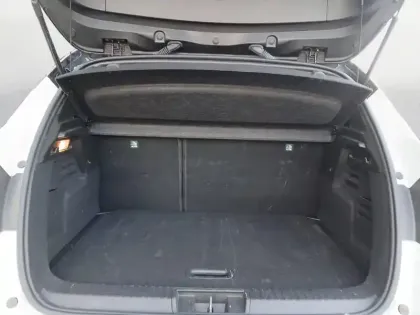 Photo 14 Renault Captur  E-Tech full hybrid 145 ch