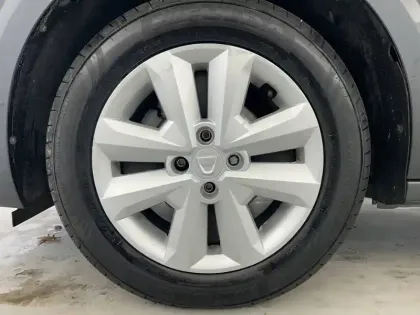 Photo 27 Dacia Sandero  SCe 65 - 22