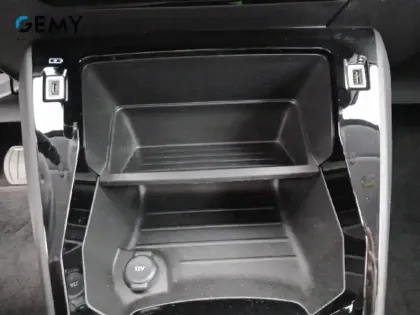 Photo 35 Peugeot 208  Electrique 50 kWh 136ch