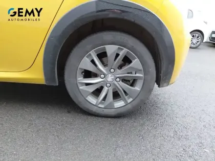 Photo 10 Peugeot 208  Electrique 50 kWh 136ch