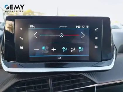 Photo 15 Peugeot 208  BlueHDi 100 S&S BVM6