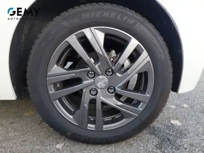 Photo 10 Peugeot 208  BlueHDi 100 S&S BVM6