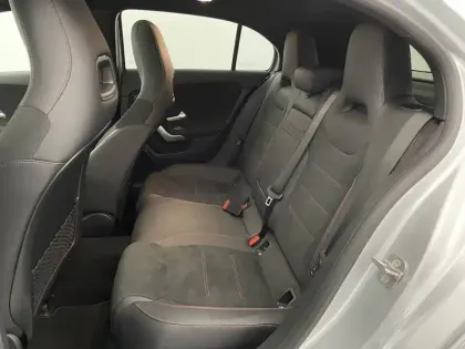 Photo 15 Mercedes Classe A  200 d 8G-DCT