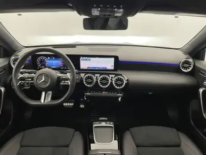 Photo 27 Mercedes Classe A  200 d 8G-DCT