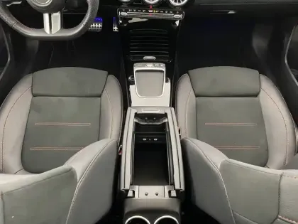 Photo 29 Mercedes Classe A  200 d 8G-DCT