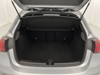 Photo 13 Mercedes Classe A  200 d 8G-DCT