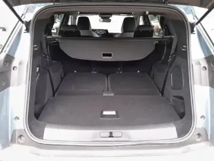 Photo 5 Peugeot 5008  Electrique 73 kWh 210 ch