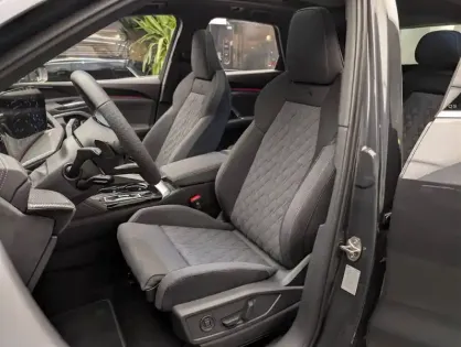 Photo 10 Audi Q5  e-hybrid 299 ch S tronic 7 Quattro