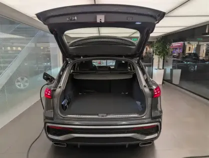 Photo 7 Audi Q5  e-hybrid 299 ch S tronic 7 Quattro