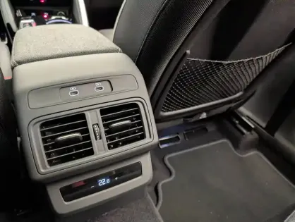 Photo 14 Audi Q5  e-hybrid 299 ch S tronic 7 Quattro