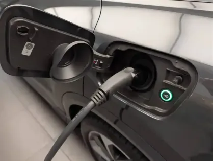 Photo 5 Audi Q5  e-hybrid 299 ch S tronic 7 Quattro