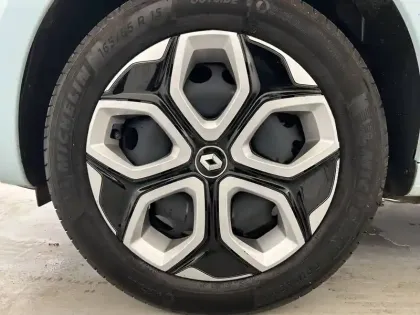 Photo 27 Renault Twingo  III SCe 65