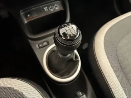 Photo 21 Renault Twingo  III SCe 65