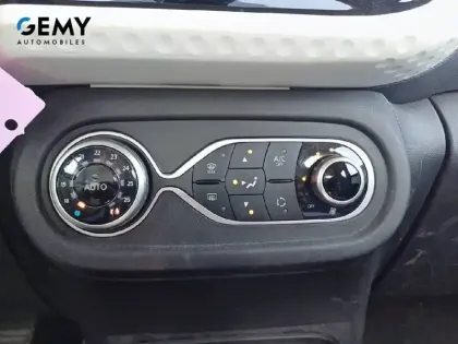 Photo 15 Renault Twingo  III E-Tech