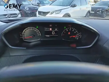 Photo 15 Peugeot 2008  BlueHDi 130 S&S EAT8