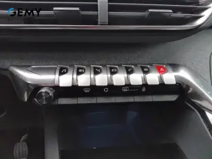 Photo 17 Peugeot 3008  Puretech 130ch S&S BVM6