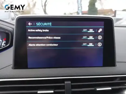 Photo 16 Peugeot 3008  Puretech 130ch S&S BVM6